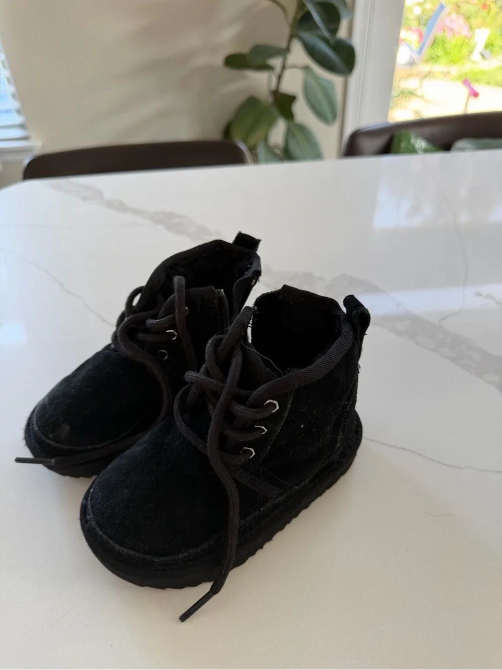 UGG Neumel II boots in black suede 7C